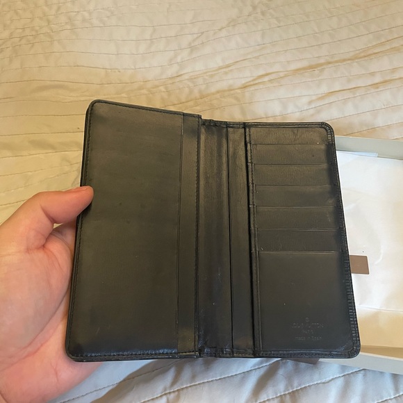 Black epi leather check book wallet or wallet made in Spain Louis Vuitton unisex - Picture 7 of 11